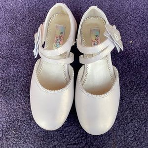 Dress shoes